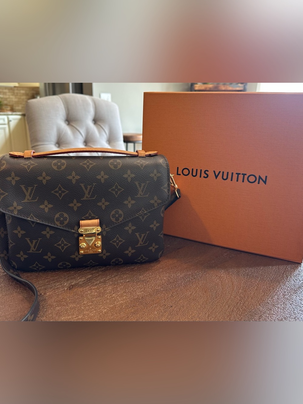 Louis Vuitton Pochette Metis Monogram Canvas Shoulder Bag in Brown